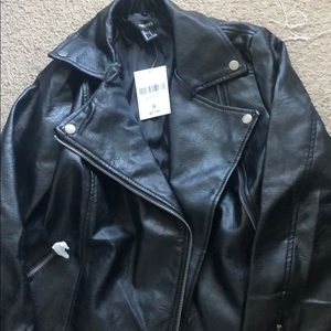 Forever 21 leather jacket black